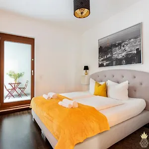  Apartment Pineapple Palais Am Neumarkt - 90 Qm - 1x Free Parking Deutschland